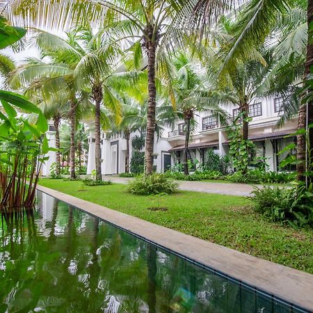 เดอะ พริวิเลจ ฟลอร์ บาย โลตัส บล็อง Hotel เสียมราฐ ภายนอก รูปภาพ