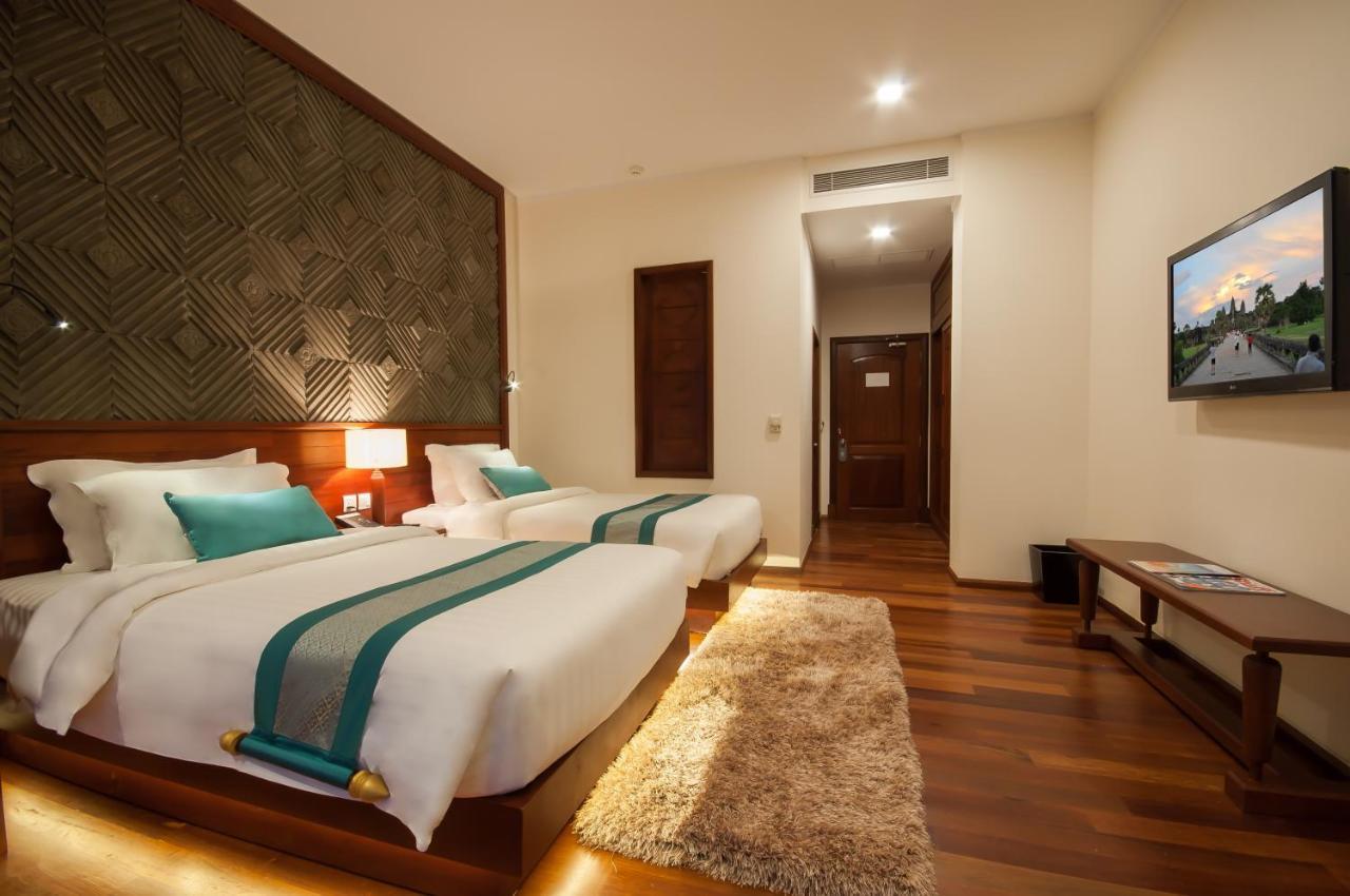 เดอะ พริวิเลจ ฟลอร์ บาย โลตัส บล็อง Hotel เสียมราฐ ภายนอก รูปภาพ