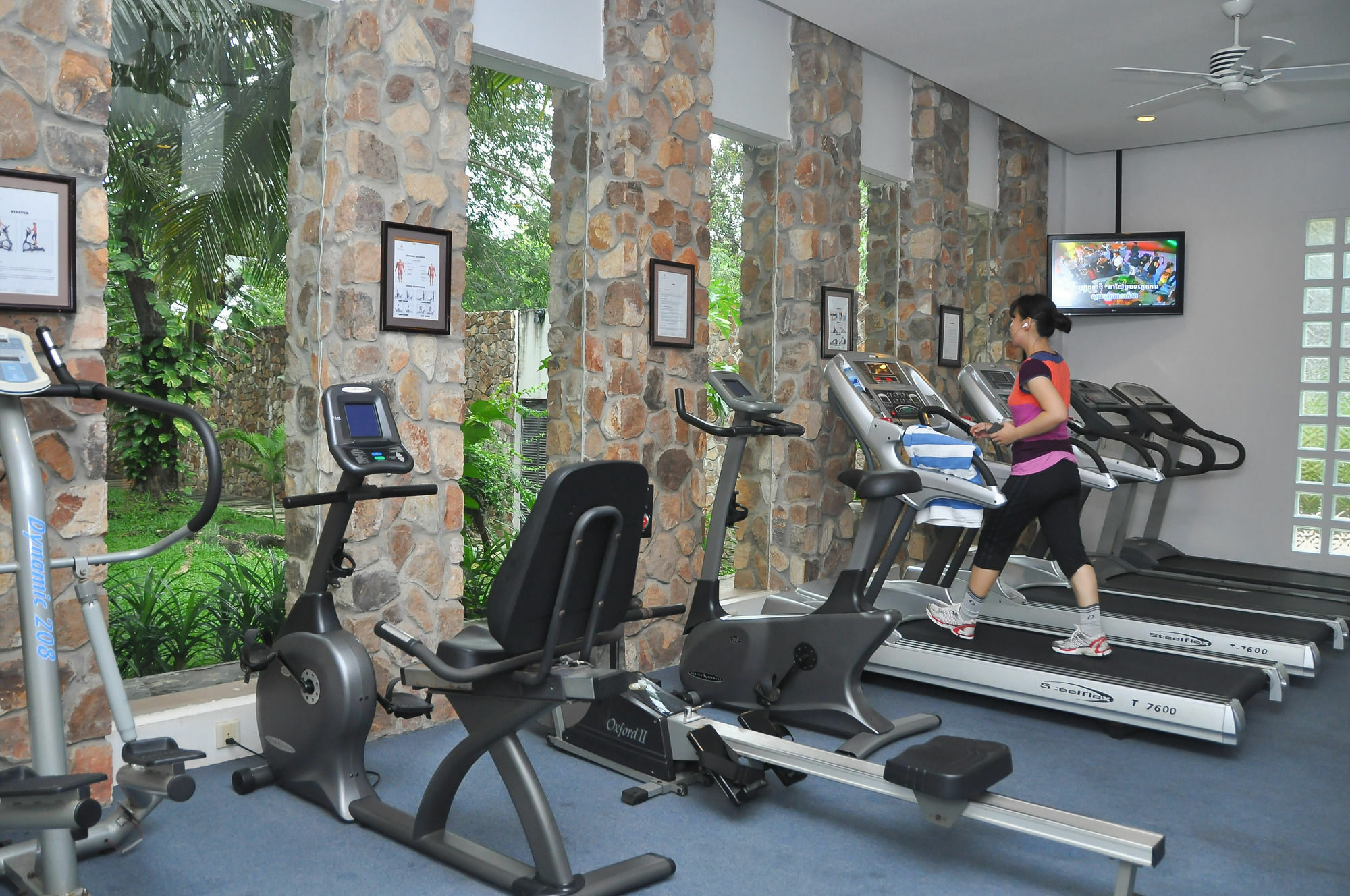 เดอะ พริวิเลจ ฟลอร์ บาย โลตัส บล็อง Hotel เสียมราฐ ภายนอก รูปภาพ
